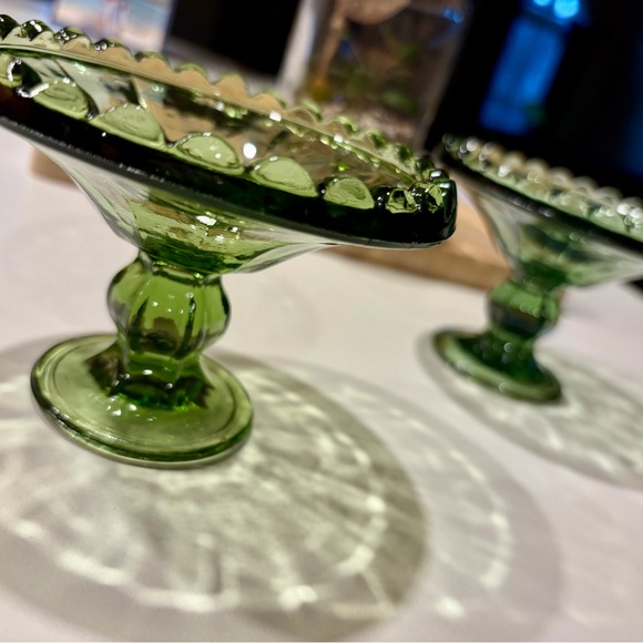 Pair of Vintage green Glass Pedestal Dish Candy Dish Jewelry Dish - Picture 2 of 6